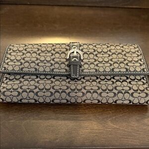 Black and Gray Patterned Wallet